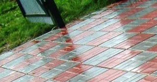 Профессиональная укладка цементной тротуарной плитки в Новосибирске в октябре
